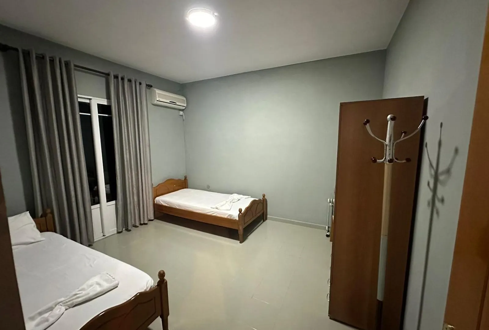 Gasthuis Liam Rooms In Tepelena Center